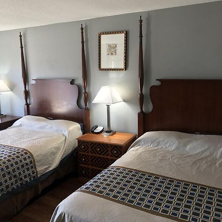 Americas Best Value Inn & Suites 러셀빌 외부 사진