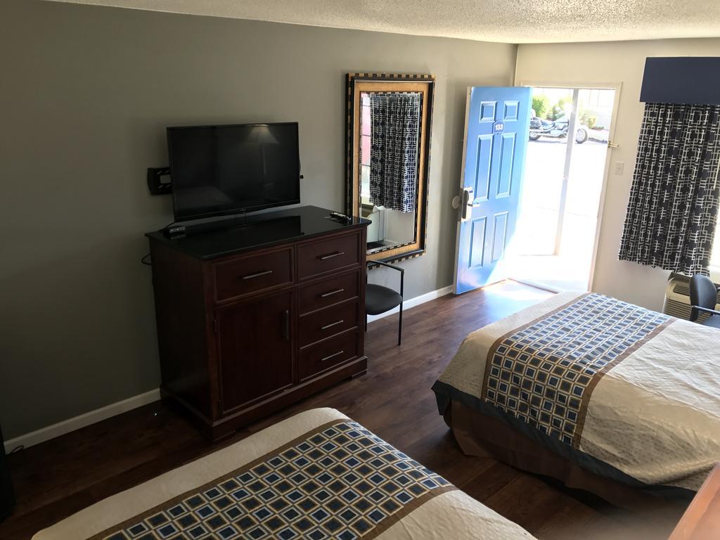 Americas Best Value Inn & Suites 러셀빌 외부 사진