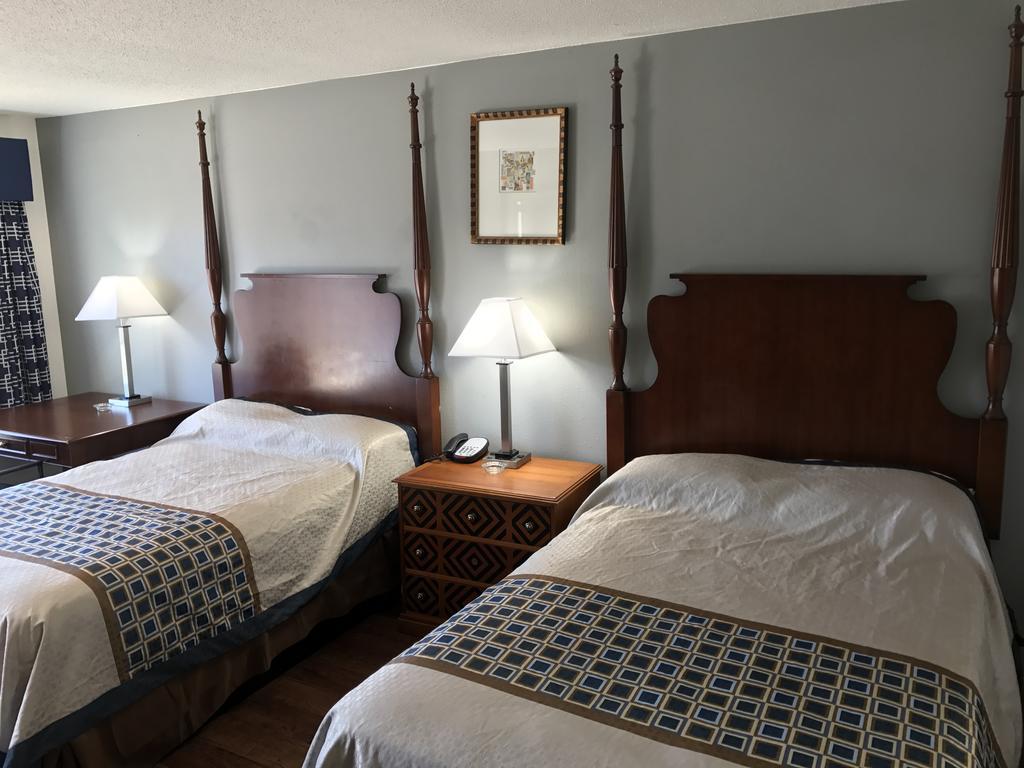 Americas Best Value Inn & Suites 러셀빌 외부 사진