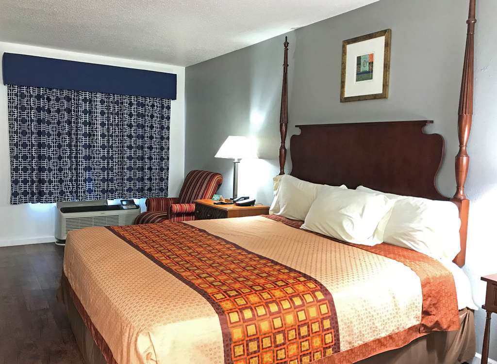 Americas Best Value Inn & Suites 러셀빌 객실 사진