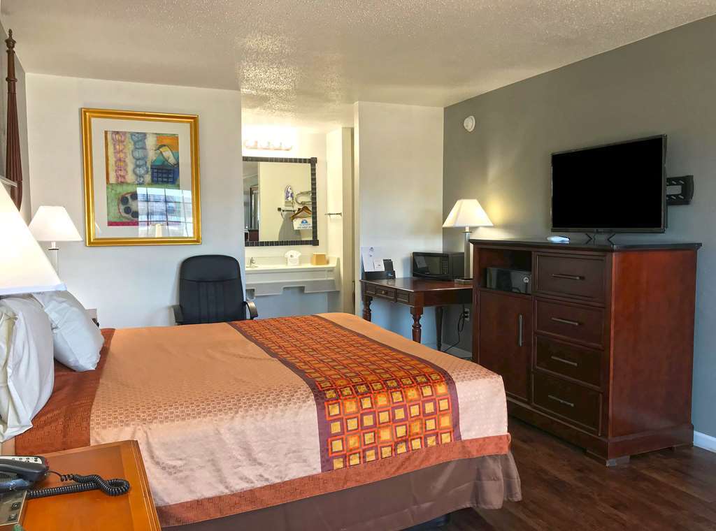 Americas Best Value Inn & Suites 러셀빌 객실 사진