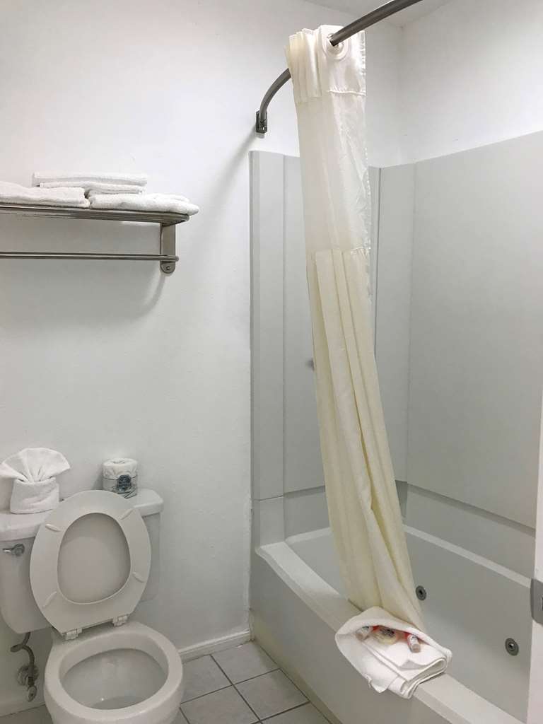 Americas Best Value Inn & Suites 러셀빌 객실 사진